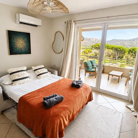 Appartement With Pool View Salina Bay Porto-vecchio